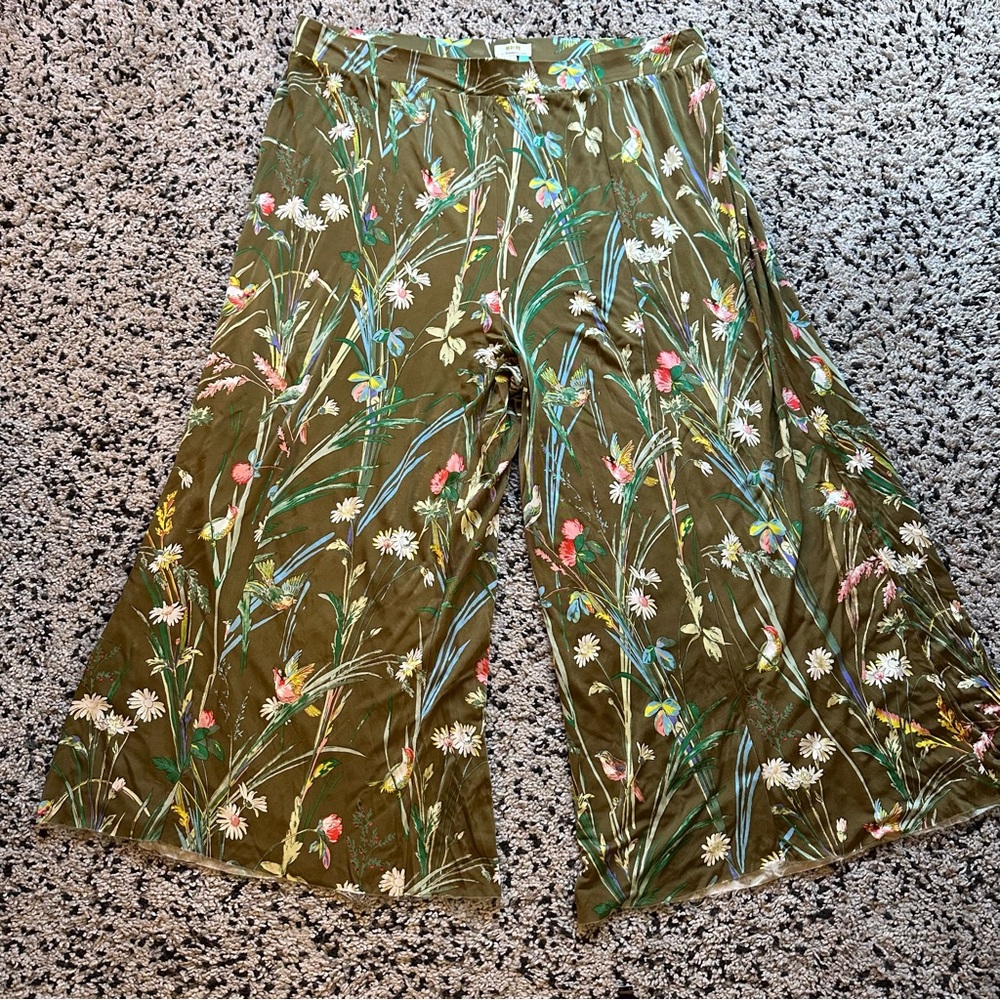 Maeve Floral Pants in Olive Green - Anthropologie